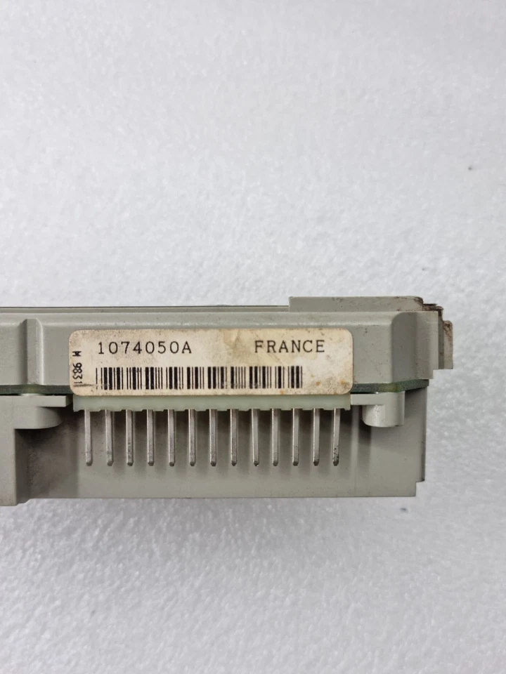 Merlin Gerin STR 23 SE Circuit Breaker 1074050A Free Fast Ship STR23SE 1074050A